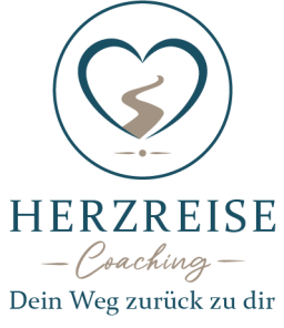 Herzreise Coaching Logo mit Herzsymbol und dem Slogan "Dein Weg zurück zu dir"
